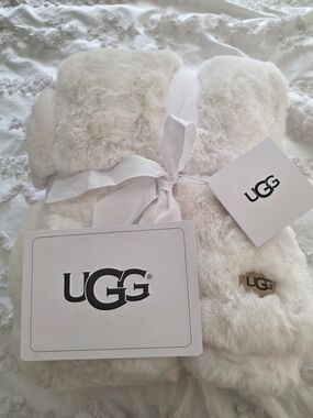 UGG Ivory Faux Fur Throw Blanket